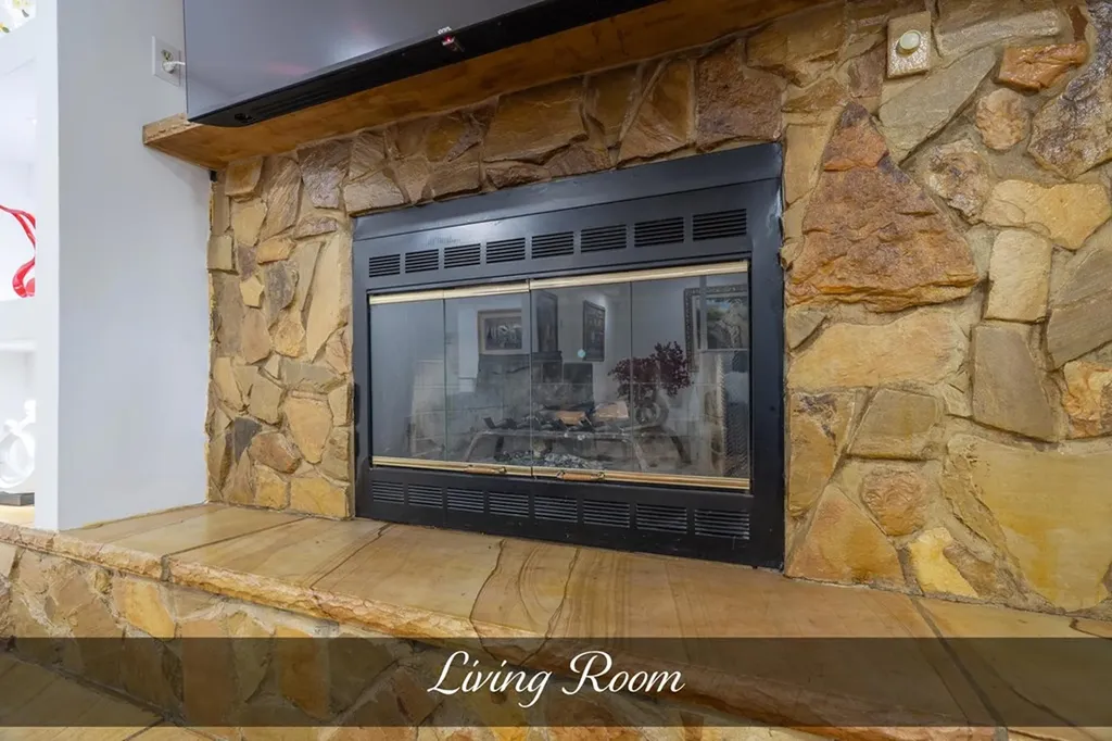 2338 Mountain Creek Road Crossville TN 38572