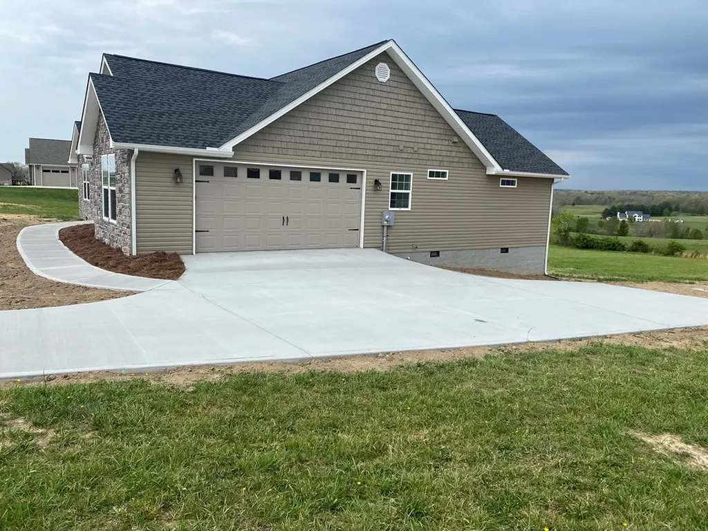 812 Shadow Mountain Drive Crossville TN 38572