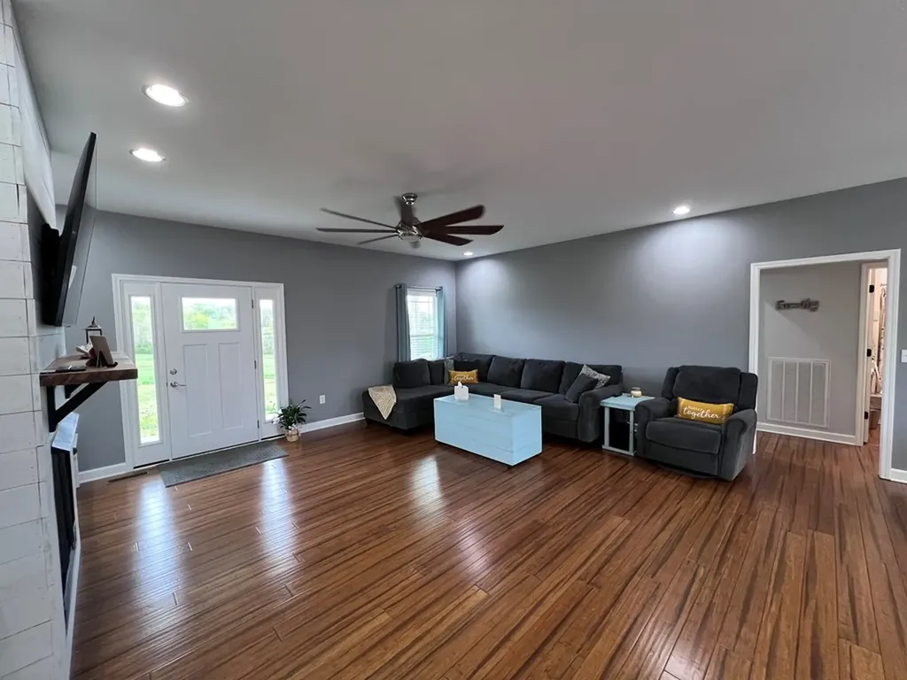 793 Elmore Town Road Baxter TN 38544