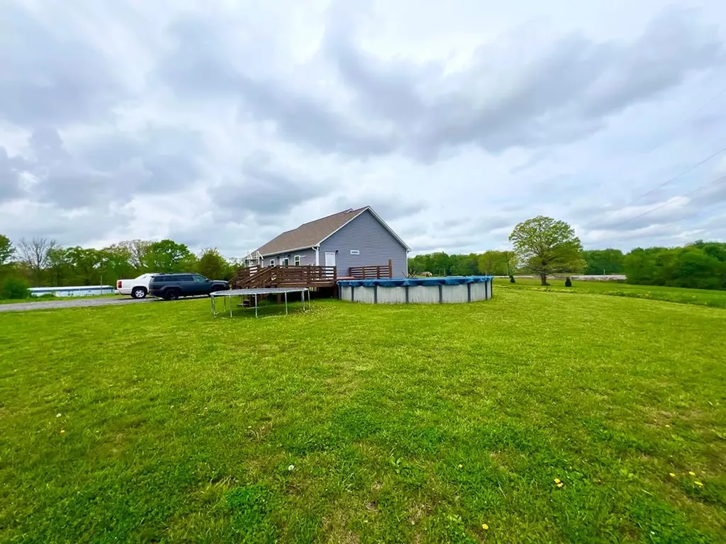 793 Elmore Town Road Baxter TN 38544