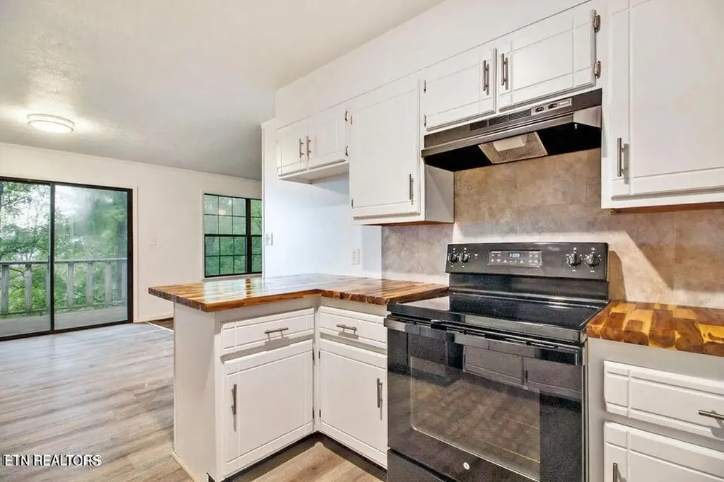 560 Yellow Cliff Estate Road Jamestown TN 38556