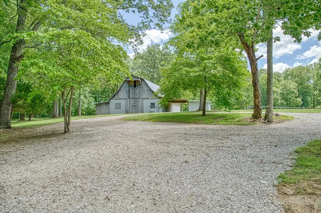 447 W Bangham Road Cookeville TN 38501