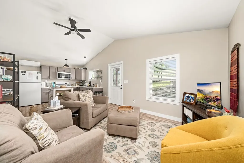 3269 Moodyville Road Byrdstown TN 38549