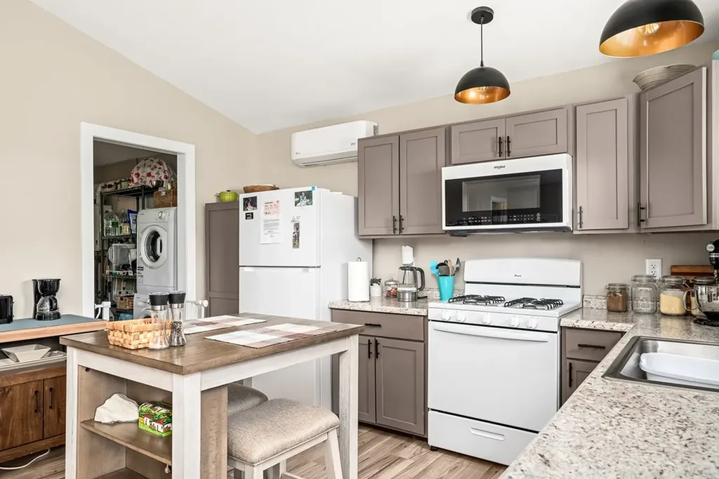 3269 Moodyville Road Byrdstown TN 38549