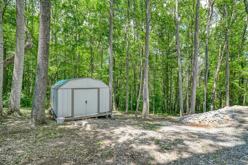 3269 Moodyville Road Byrdstown TN 38549