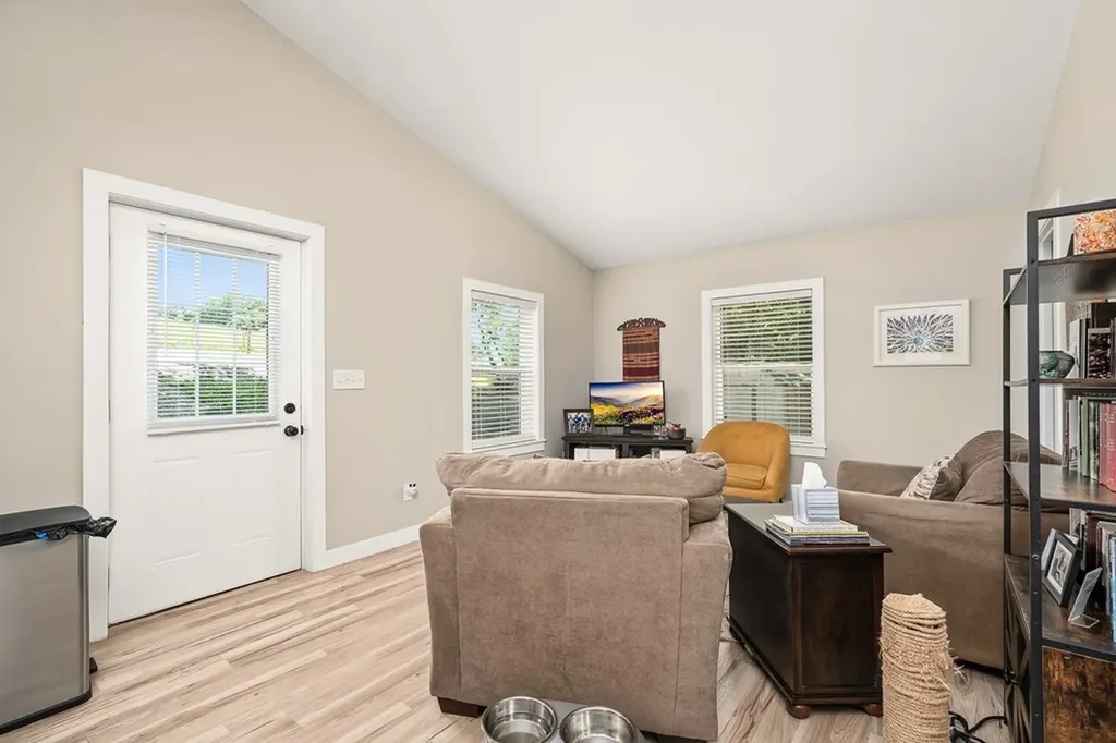 3269 Moodyville Road Byrdstown TN 38549