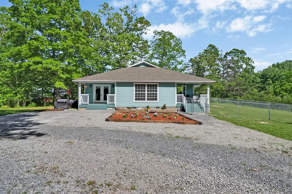 120 Junior Copeland Road Jamestown TN 38556