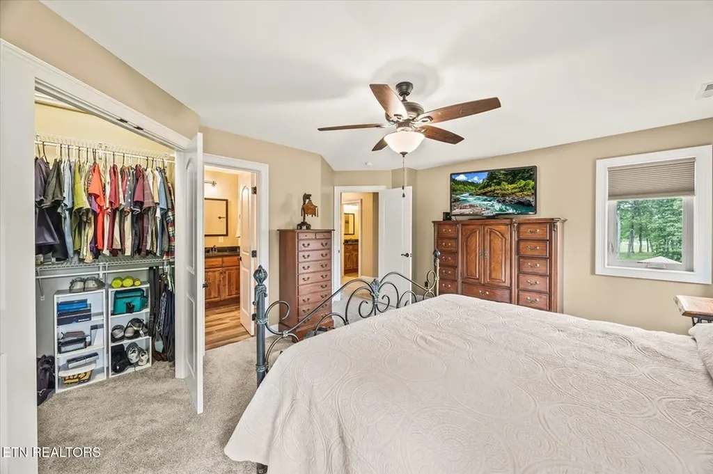 363 Bluff View Loop Crossville TN 38571