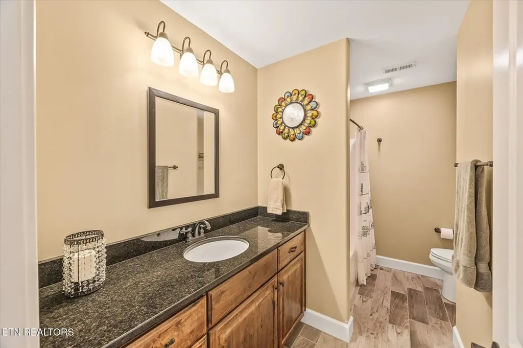 363 Bluff View Loop Crossville TN 38571