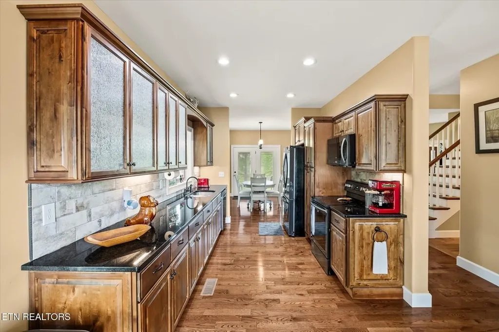 363 Bluff View Loop Crossville TN 38571