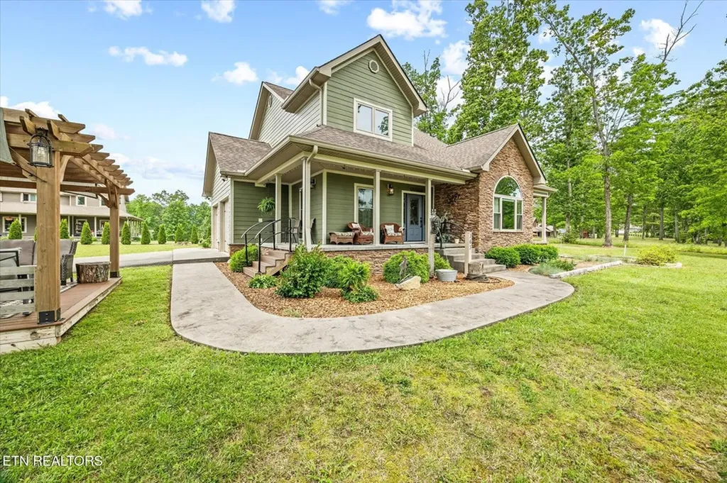 363 Bluff View Loop Crossville TN 38571