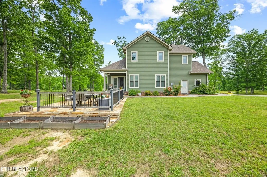 363 Bluff View Loop Crossville TN 38571