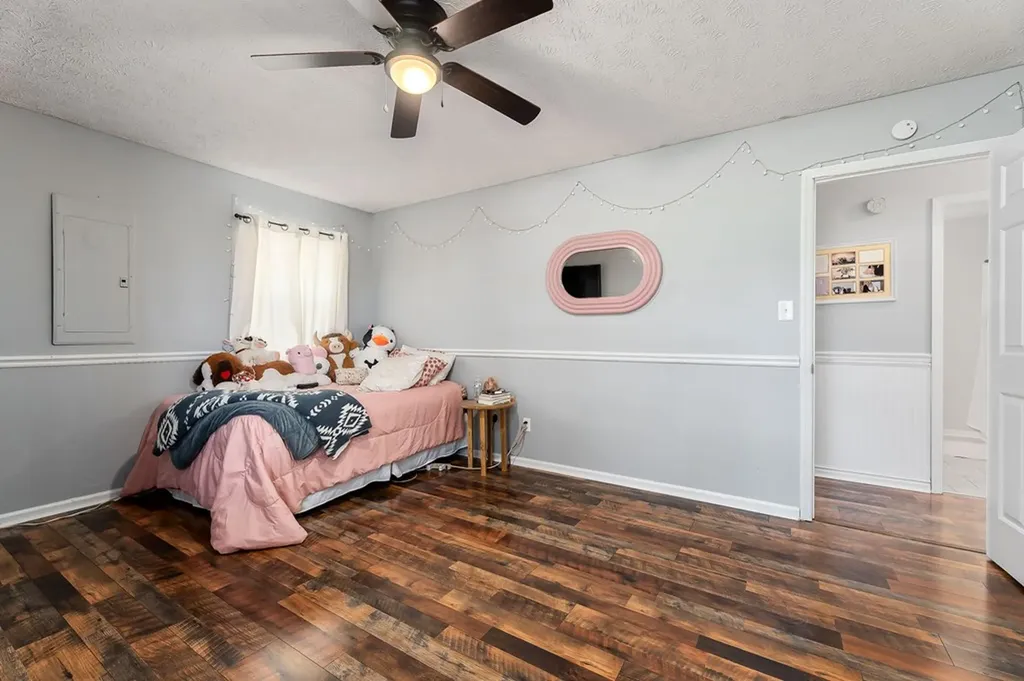 5024 Short Mountain Highway Smithville TN 37166