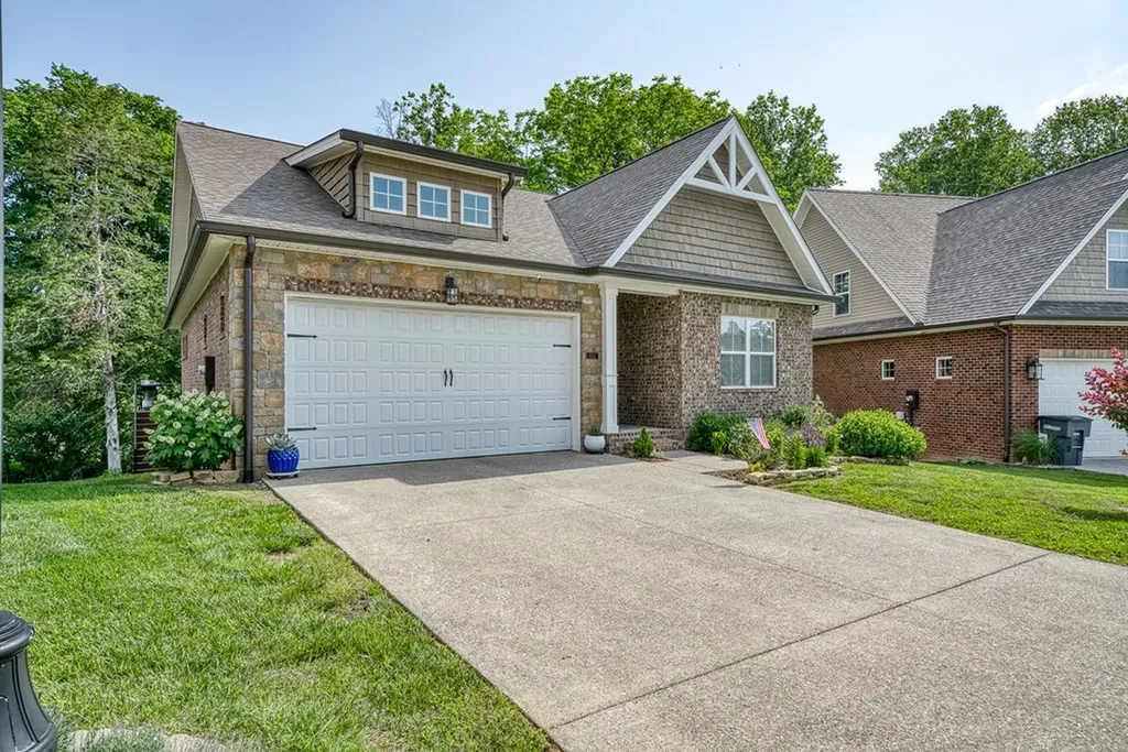 1124 Cross Pointe Drive Cookeville TN 38506