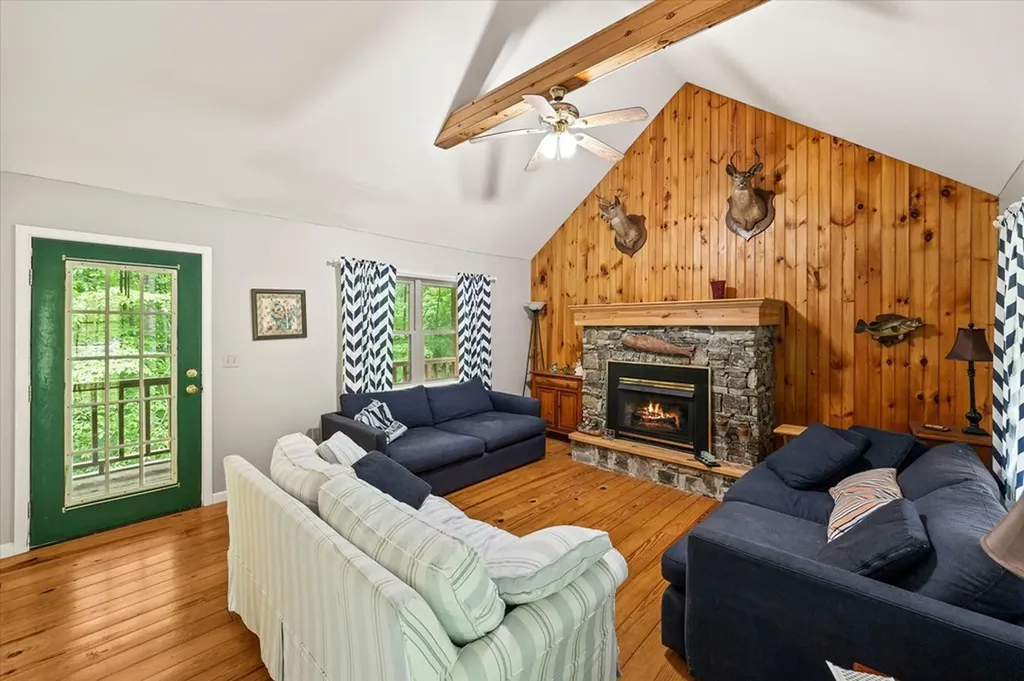 1103 Boles Beaty Road Alpine TN 38543