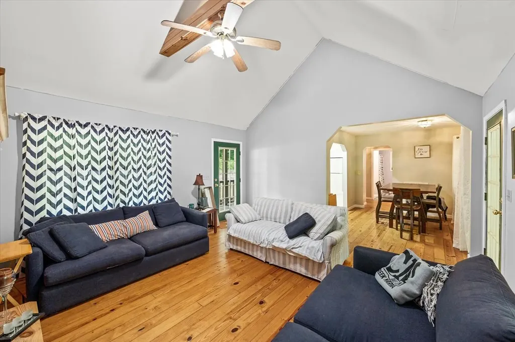 1103 Boles Beaty Road Alpine TN 38543