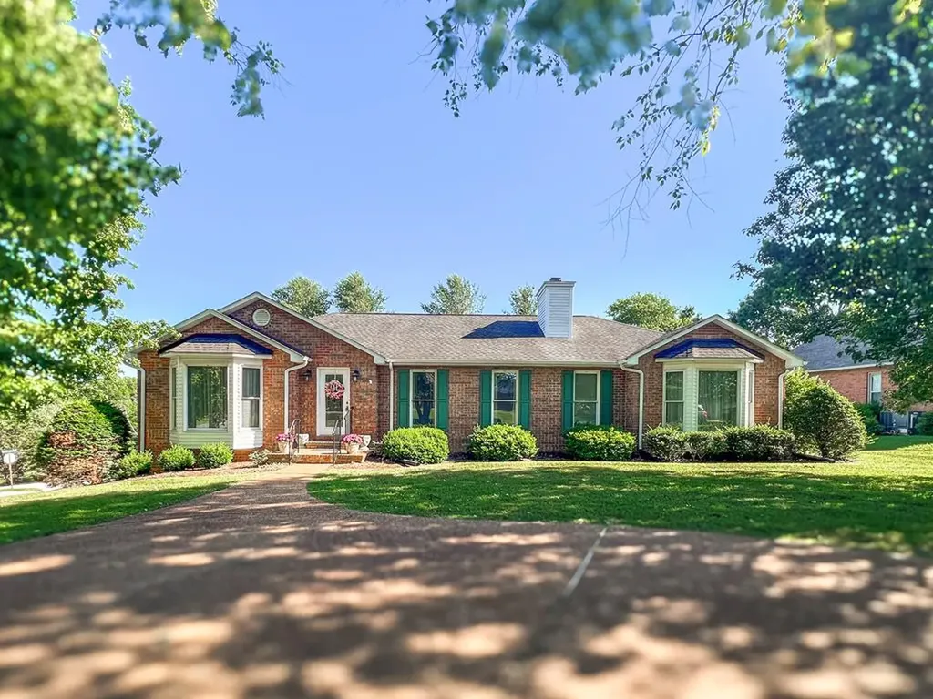 985 Walton Trail Cookeville TN 38501