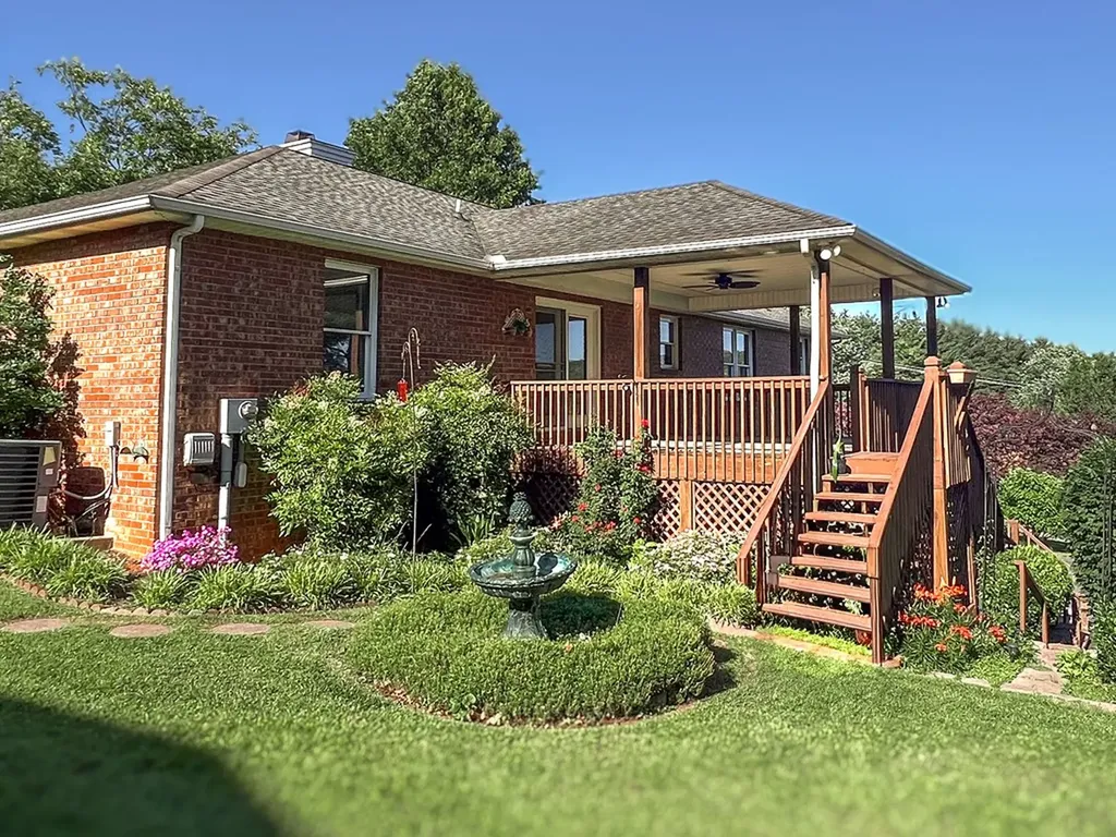 985 Walton Trail Cookeville TN 38501