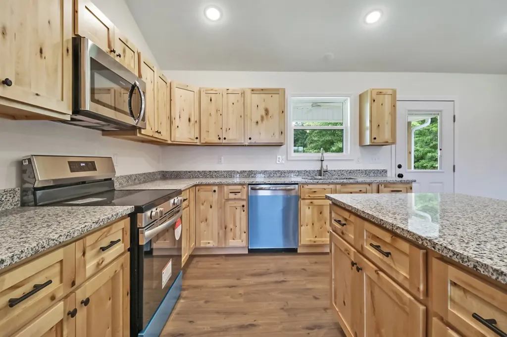 121 Willow Lake Drive Jamestown TN 38556