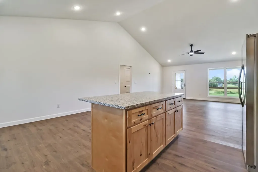 121 Willow Lake Drive Jamestown TN 38556