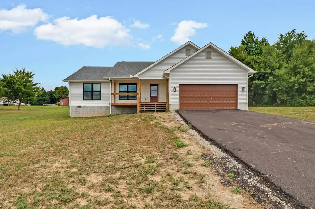 121 Willow Lake Drive Jamestown TN 38556