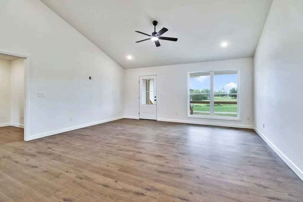 121 Willow Lake Drive Jamestown TN 38556