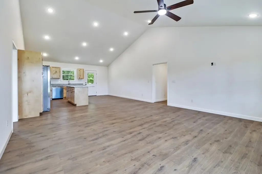 121 Willow Lake Drive Jamestown TN 38556