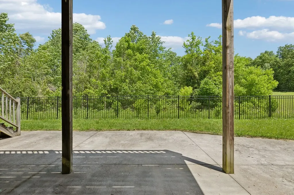 219 Dale Lane Hilham TN 38568