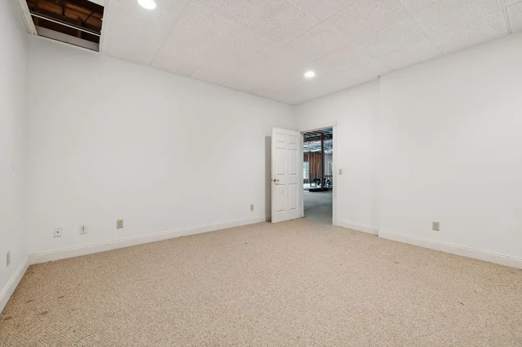 219 Dale Lane Hilham TN 38568