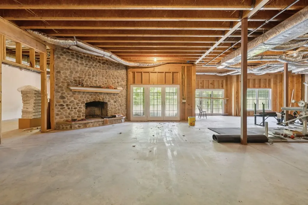 219 Dale Lane Hilham TN 38568