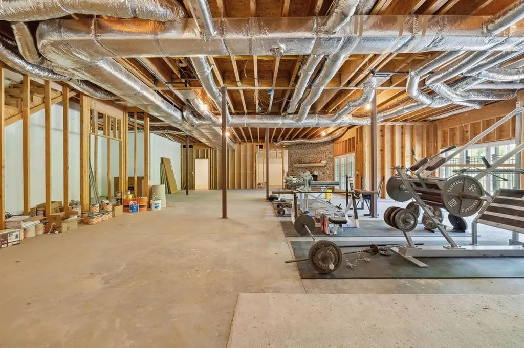 219 Dale Lane Hilham TN 38568