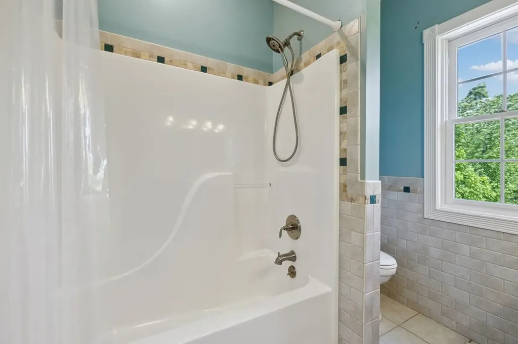 219 Dale Lane Hilham TN 38568