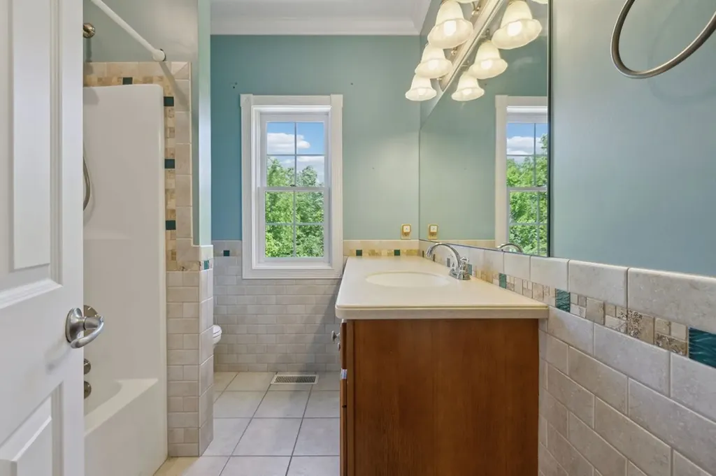 219 Dale Lane Hilham TN 38568