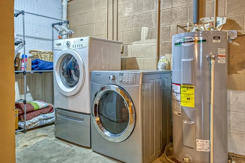 1022 Poplar Street Byrdstown TN 38549