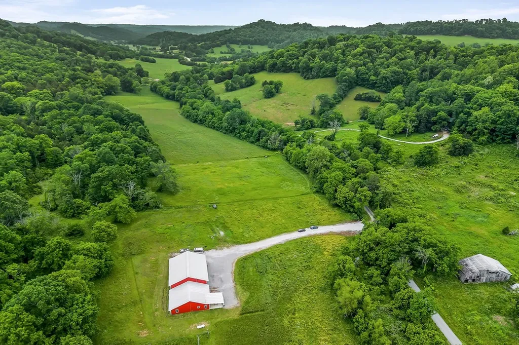 220 Little Salt Creek Road Carthage TN 37030