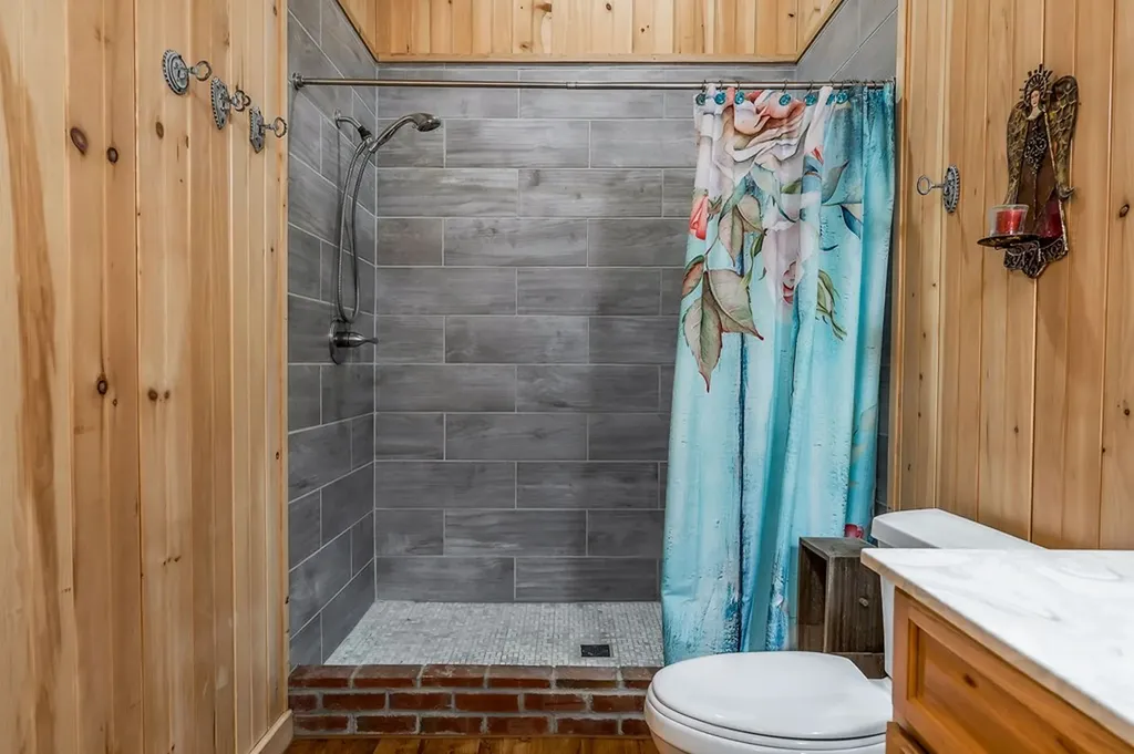 220 Little Salt Creek Road Carthage TN 37030