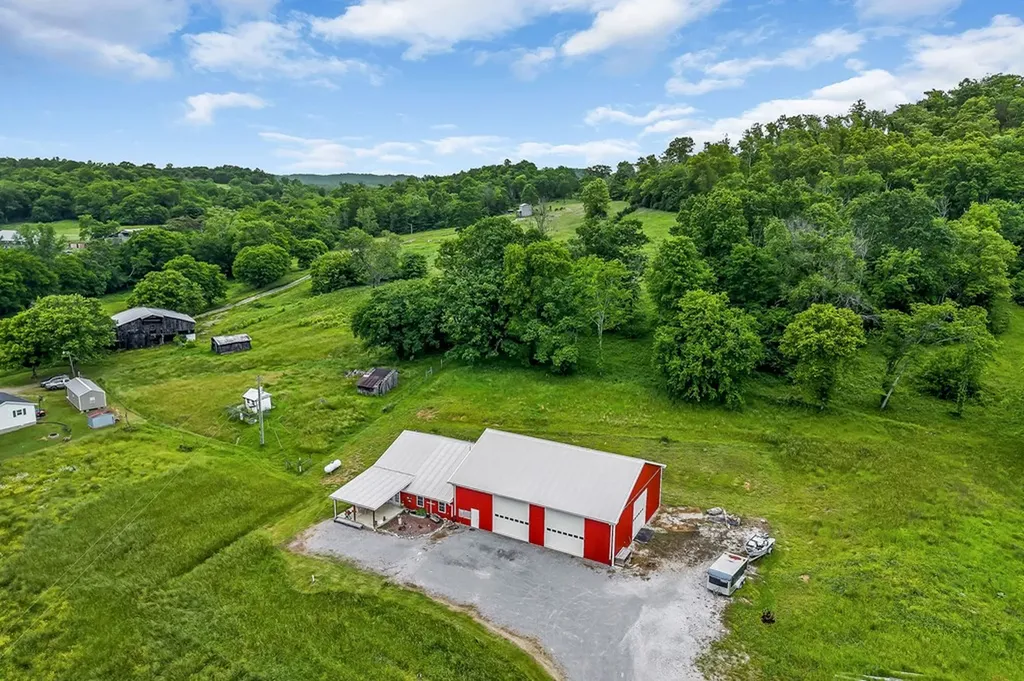 220 Little Salt Creek Road Carthage TN 37030