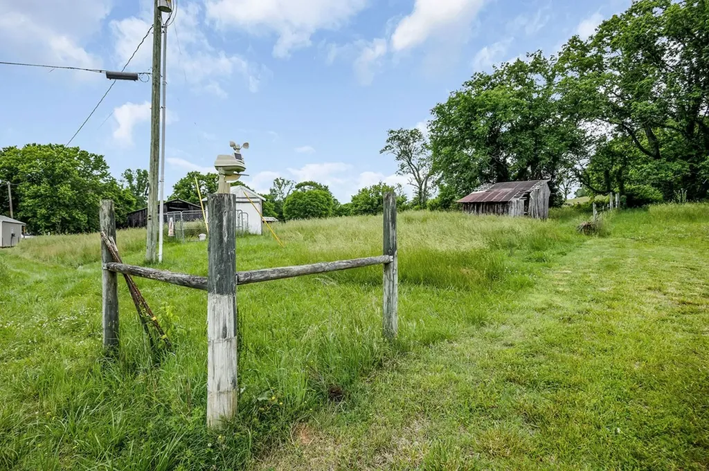 220 Little Salt Creek Road Carthage TN 37030