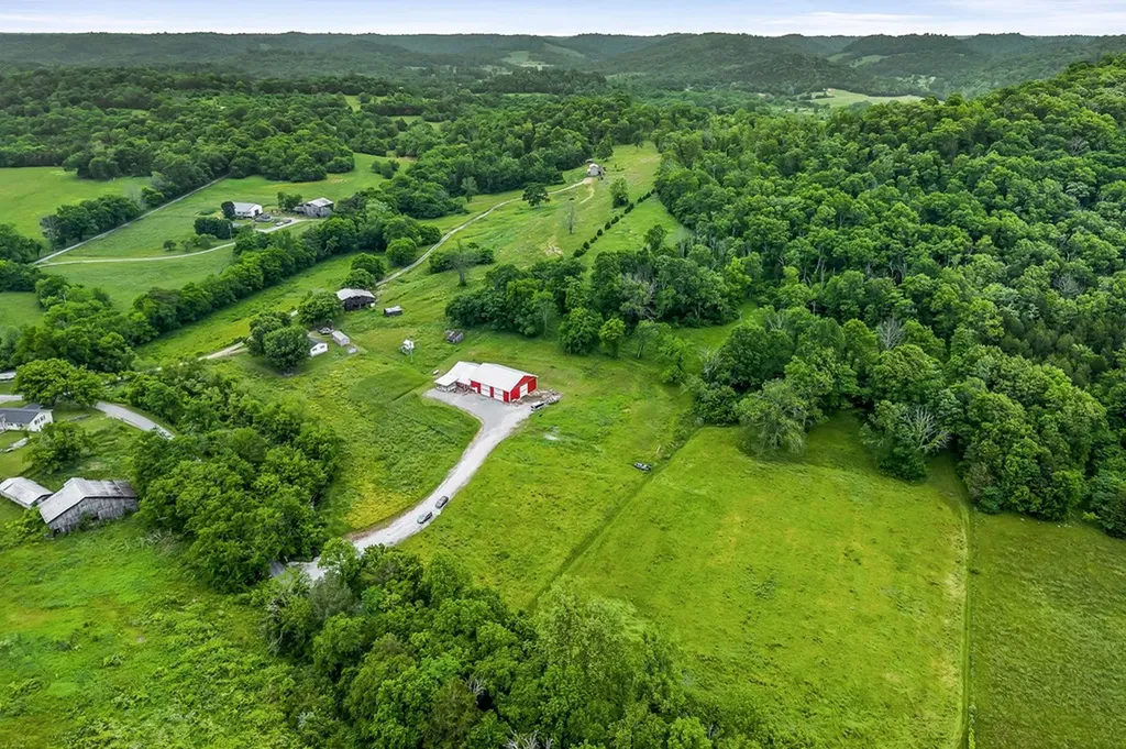 220 Little Salt Creek Road Carthage TN 37030