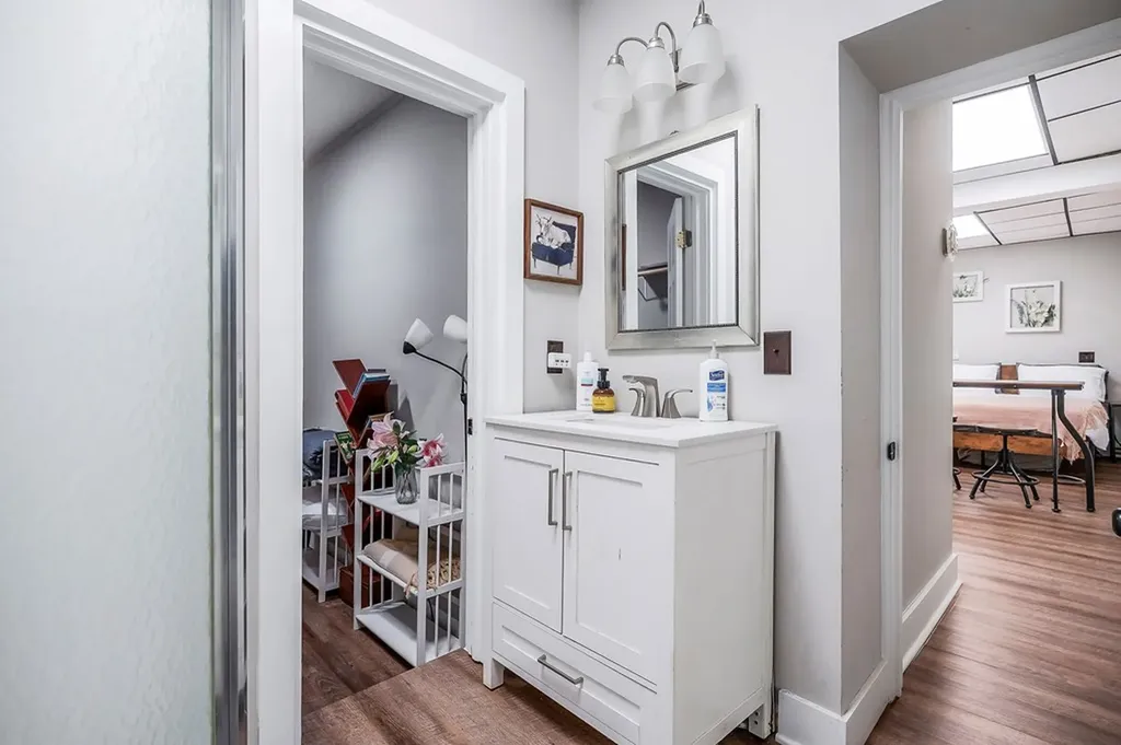 105 W Walnut Smithville TN 37166