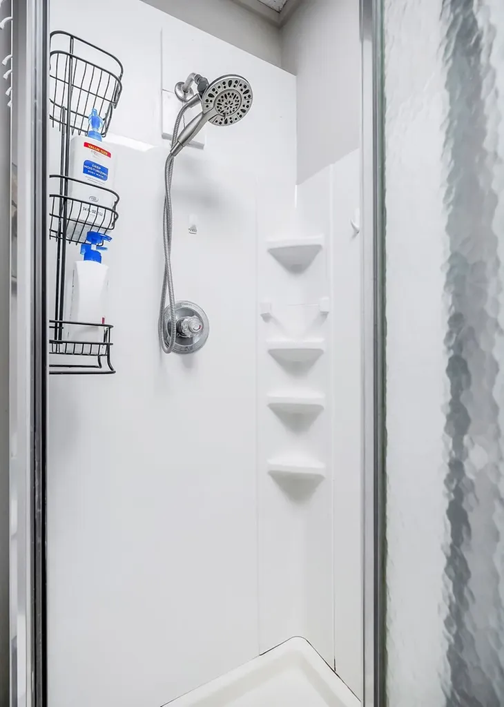 105 W Walnut Smithville TN 37166