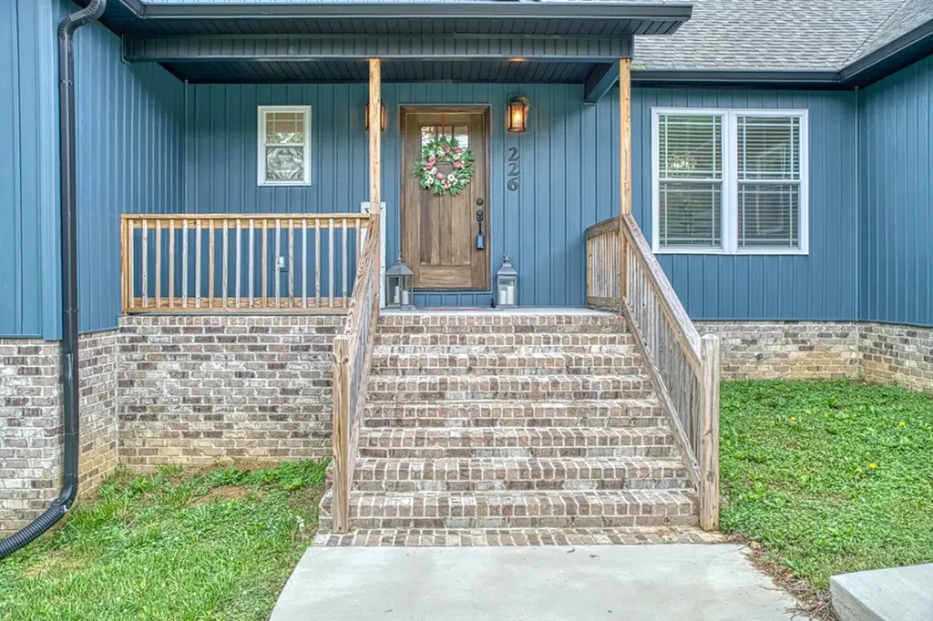 226 W Minnie Monterey TN 38574