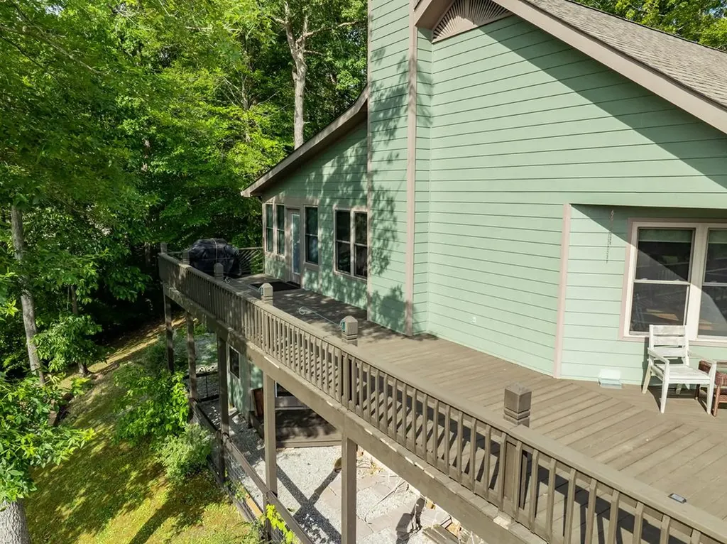 4550 Southgate Road Byrdstown TN 38549