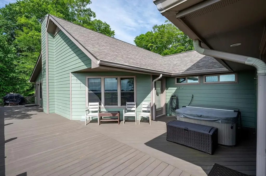 4550 Southgate Road Byrdstown TN 38549