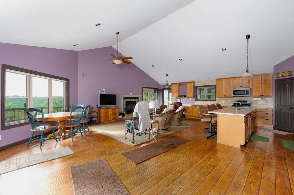 4550 Southgate Road Byrdstown TN 38549