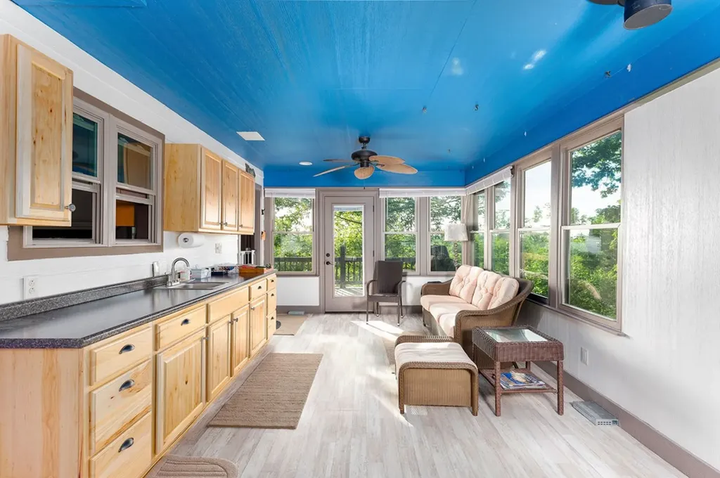 4550 Southgate Road Byrdstown TN 38549