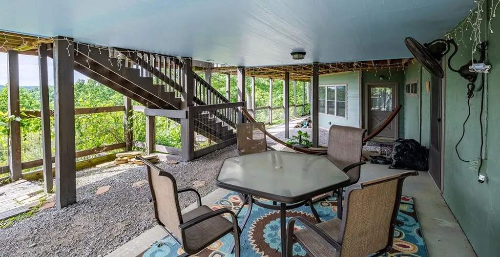 4550 Southgate Road Byrdstown TN 38549