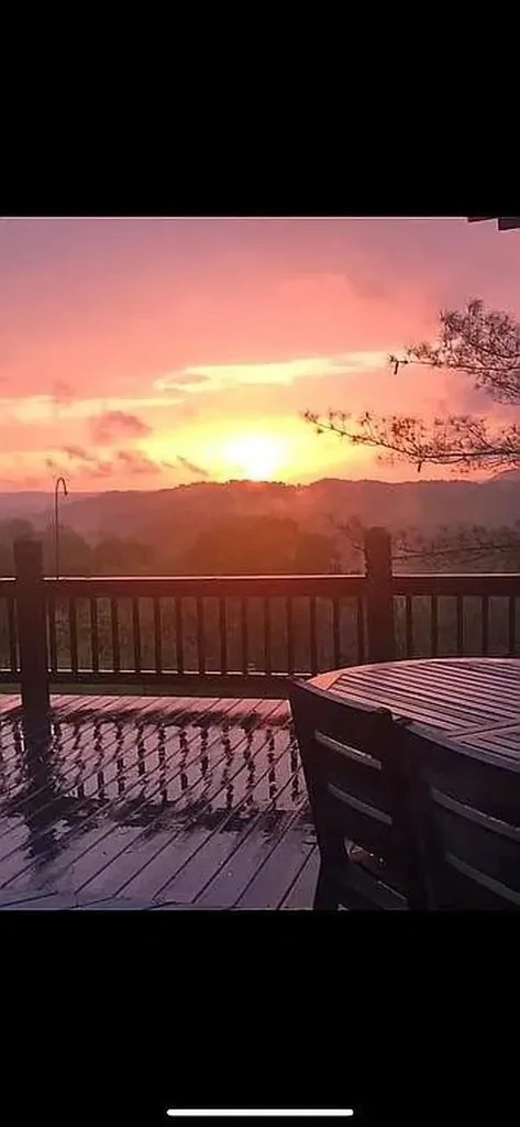 4550 Southgate Road Byrdstown TN 38549