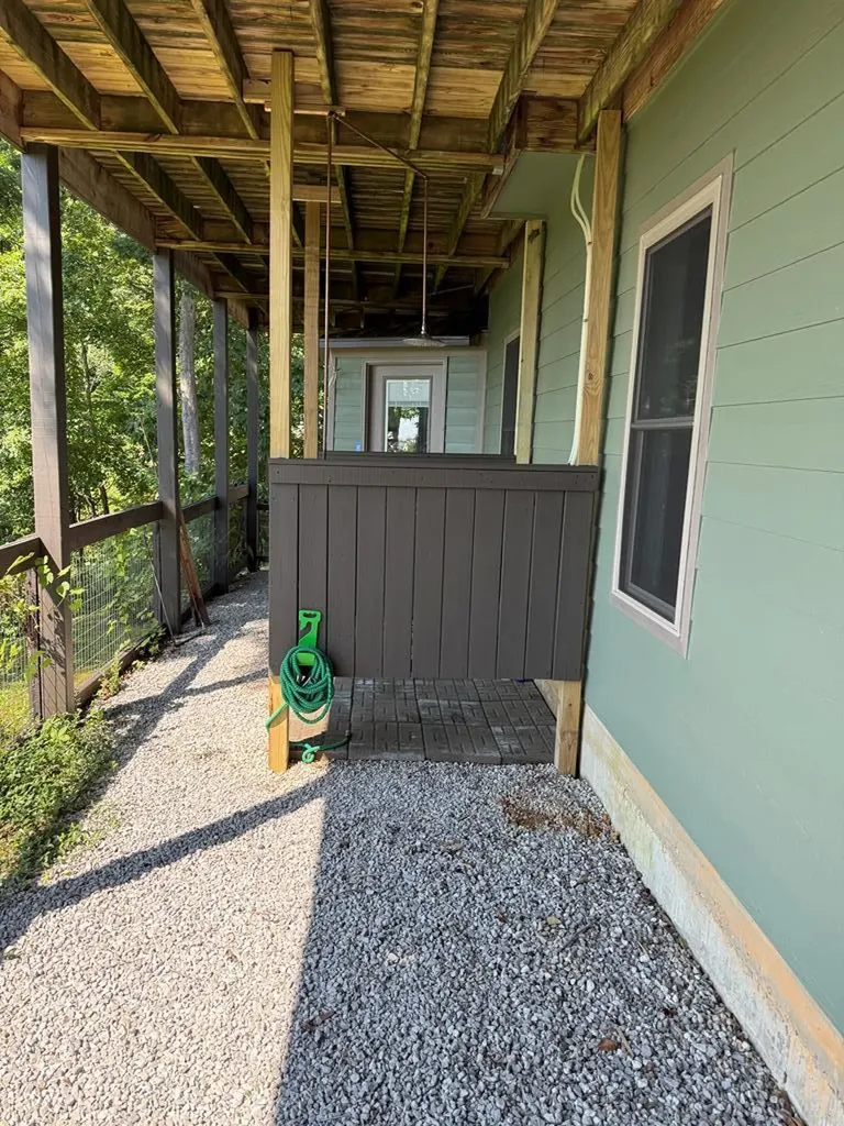 4550 Southgate Road Byrdstown TN 38549