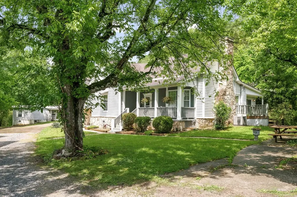 419 Birch Street Gainesboro TN 38562